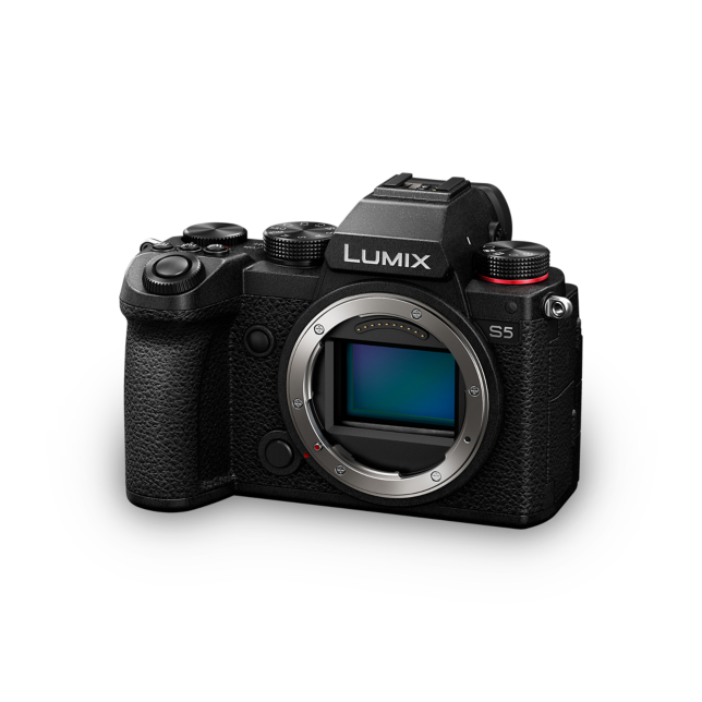 Valokuva LUMIX S -kamera DC-S5 kamerasta