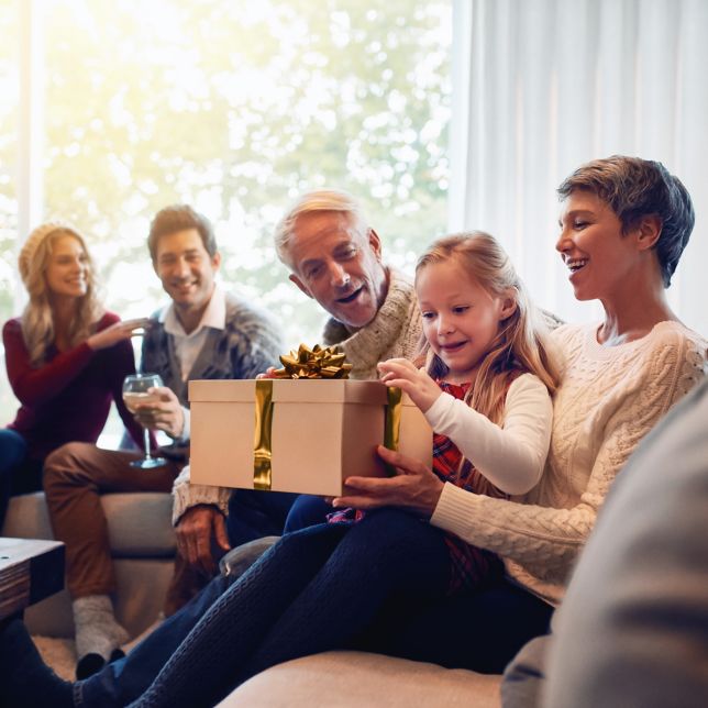 Etuja nuorille ja vanhoille