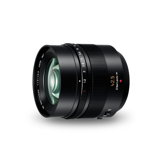 Foto LEICA DG NOCTICRON 42,5 mm / F1,2 ASPH. / POWER O.I.S. (H-NS043) Micro Four Thirds-objektiiv