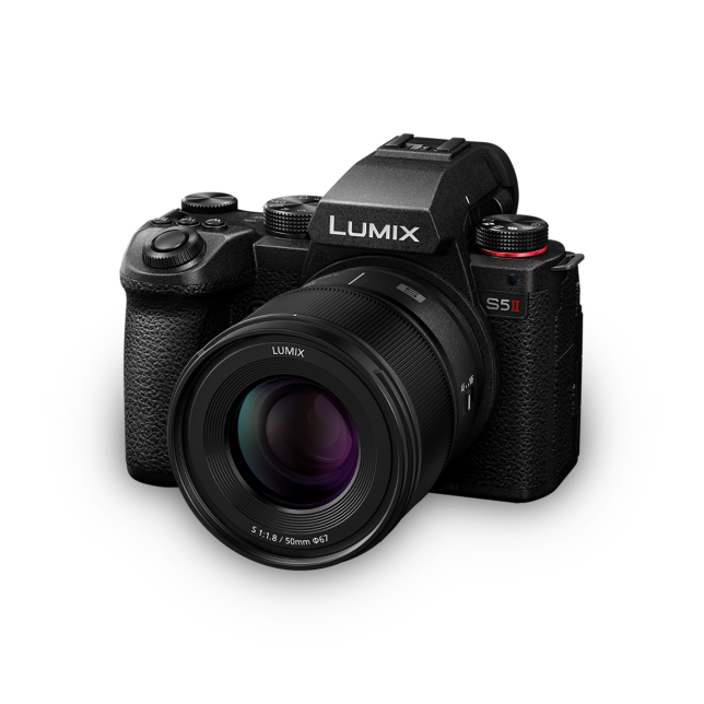Fotografie cu Camera foto mirrorless full-frame LUMIX S5II DC-S5M2C