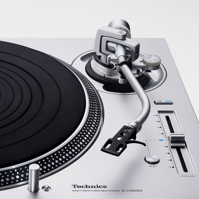 Technics SL-1200GR2ES_PACK ast 2321137 12?fmt=jpeg&wid=644&hei=644