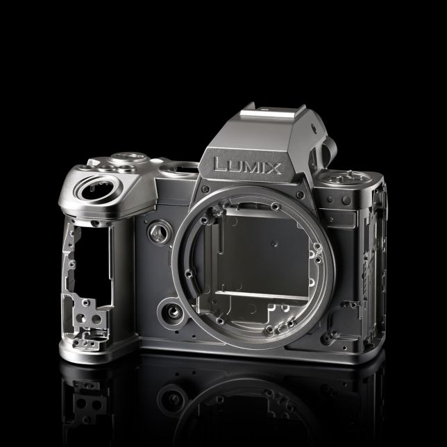 Magnesium alloy body
