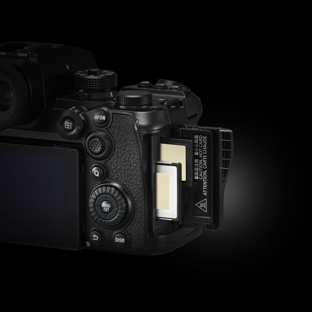 CFexpress Type B card slot and SD Memory Card slot