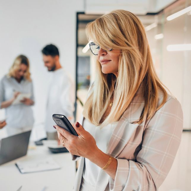 Panasonic KX-TF400EXC ast 2755117 2?fmt=jpeg&wid=644&hei=644