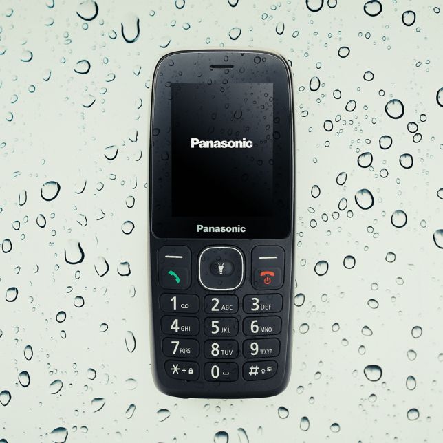 Panasonic KX-TF400EXC ast 2755123 8?fmt=jpeg&wid=644&hei=644