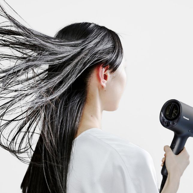 nanoe™ MOISTURE+ and Mineral Hair Dryer EH-NA0J | Panasonic