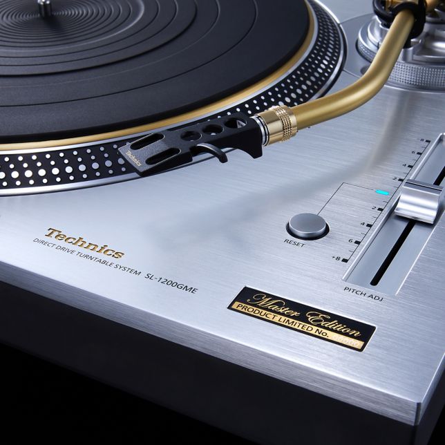 Technics SL-1200GMEES ast 3006744 13?fmt=jpeg&wid=644&hei=644