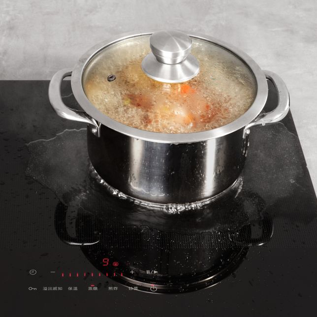 全新 智慧溢出感知<br>即時守護廚房安全