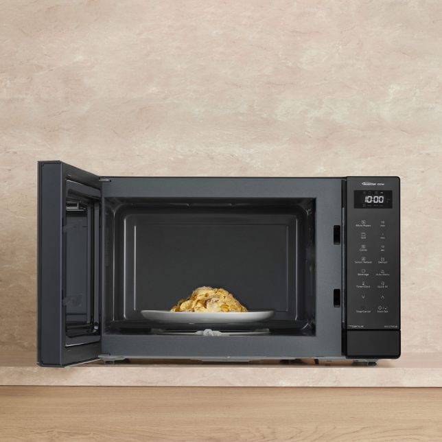 Panasonic NN-GT65QBEPG ast 3111268 3?fmt=jpeg&wid=644&hei=644